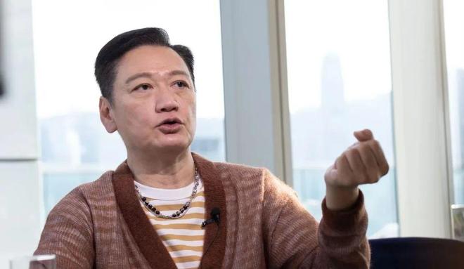 家拍戏不介意被嘲五音不全：我不觉得前TVB男星自爆因一个原因拒返娘(图2)