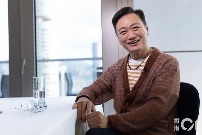家拍戏不介意被嘲五音不全：我不觉得前TVB男星自爆因一个原因拒返娘(图10)